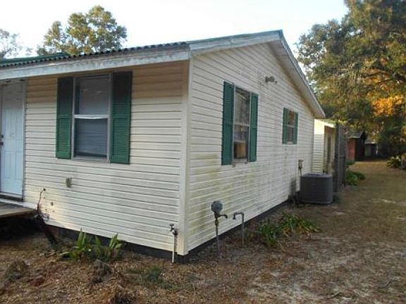 4th image of 2208 Dora St