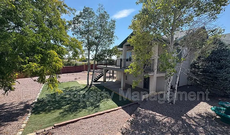 629 W Kenosha Dr — Photo 3