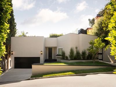 1143 Sierra Alta Way, Los Angeles, CA, 90069