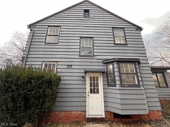2nd image of 3752 Lowell Rd