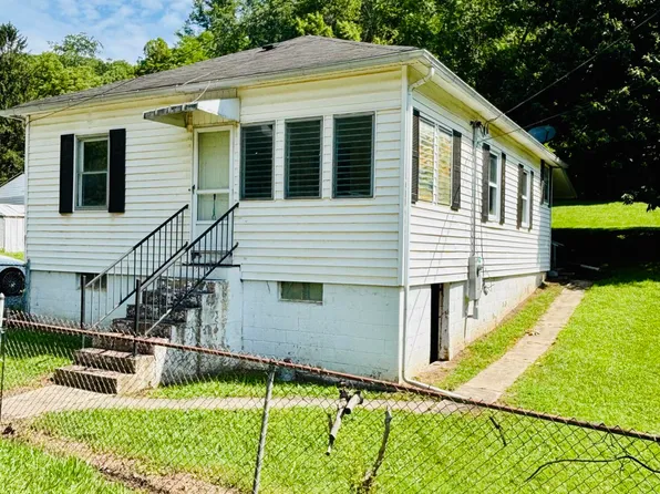 1493 Cunard Rd, Fayetteville, WV 25840