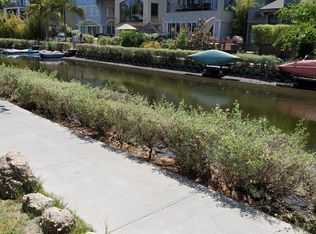 2616 Grand Canal Ct #1/2, Venice, CA 90291