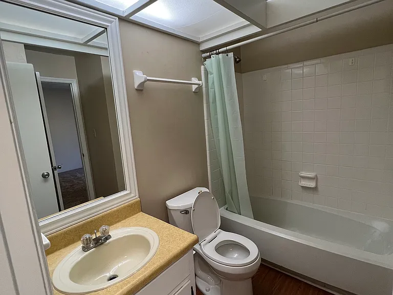 1033 Crossing Brook Way #D — Photo 5