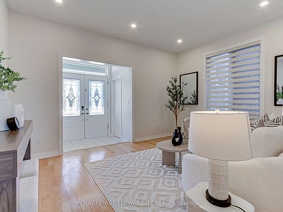 2nd image of 3362 Post Rd E