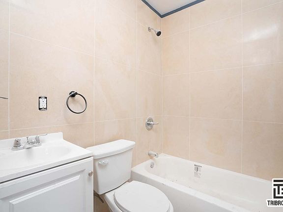 5th image of 3679 Paulding Ave APT 1F