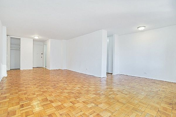 1st image of 350 E 52nd St APT 3E