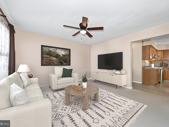 5th image of 11 Montceau Dr