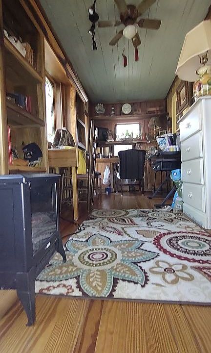 2nd image of 1164 Old Castleberry Rd
