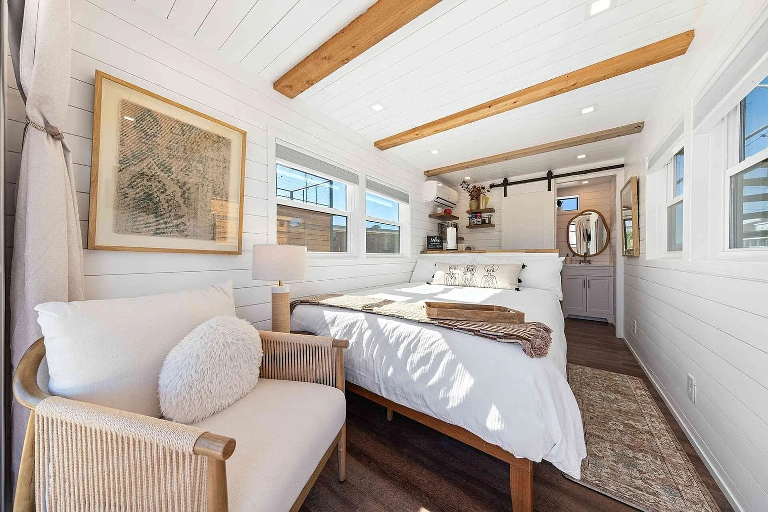 Studio, 1.0 bath, 1722 sqft, $2,099 — Photo 1