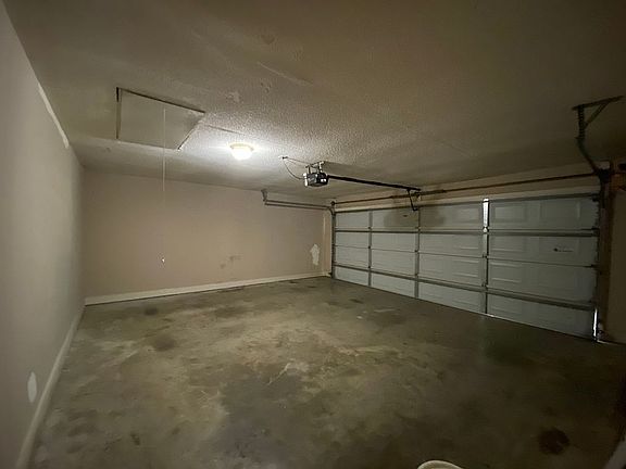 5th image of 802 Deerfield Dr