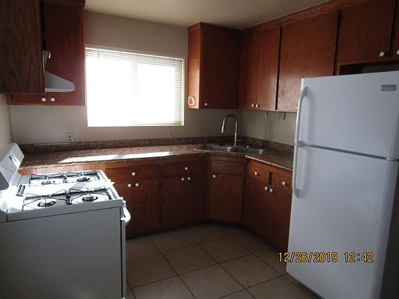 4th image of 385 E 12th St APT 3