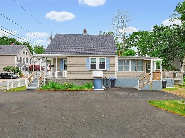 18 Plain St, Natick, MA 01760
