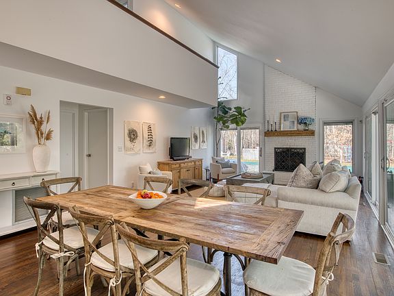 4th image of 52 Settlers Landing Ln