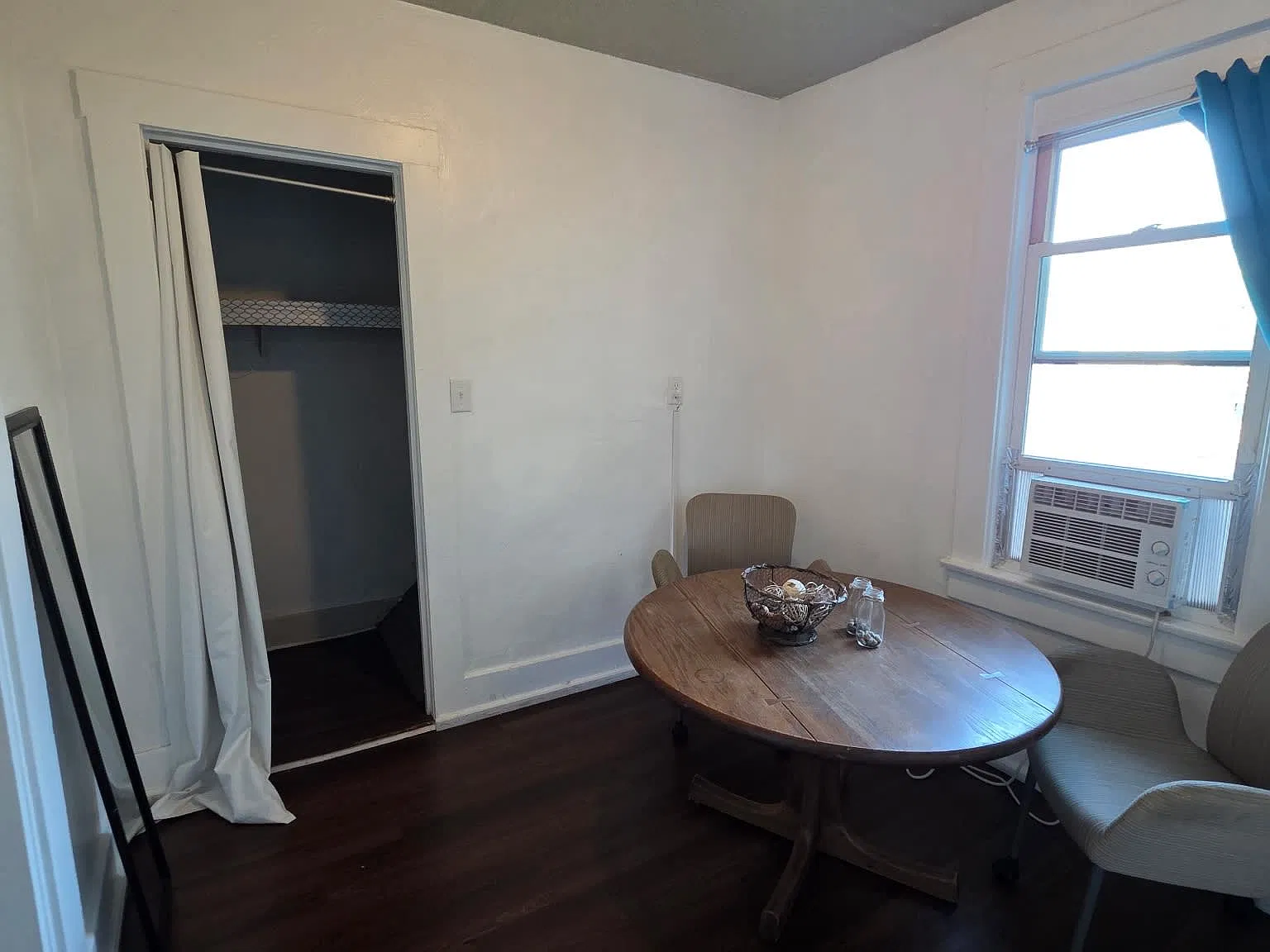 1 bed, $1,200 — Photo 4