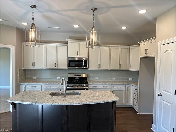 3rd image of 4240 Quartersaw Ln #Townhouse 6