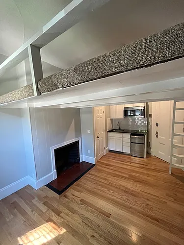 399 Marlborough St Photo 1