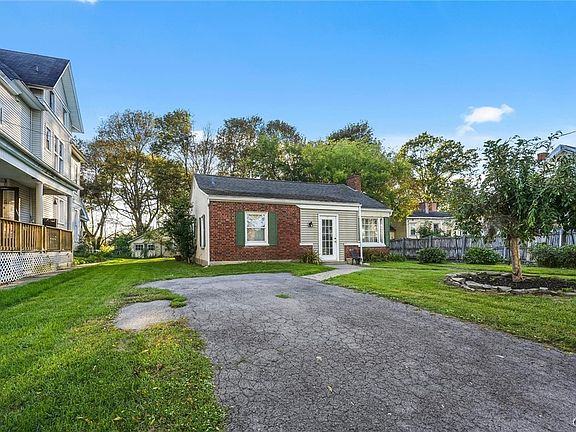 2nd image of 103 Ross Pl