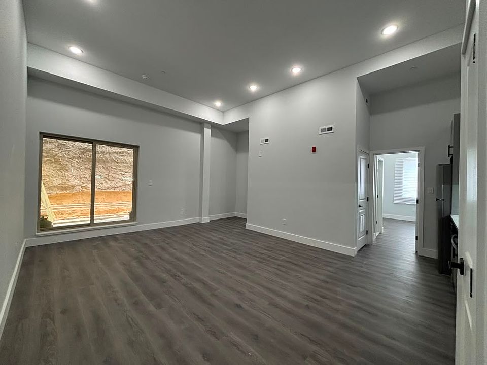 1st image of 675 N 41st St #2