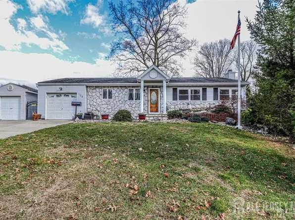 104 S Pennington Rd, New Brunswick, NJ 08901