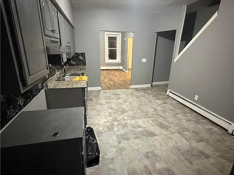 626 Oak St — Photo 10