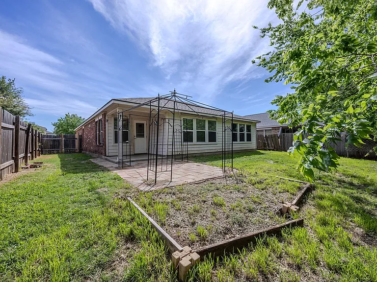 789 Kingfisher Ln — Photo 24