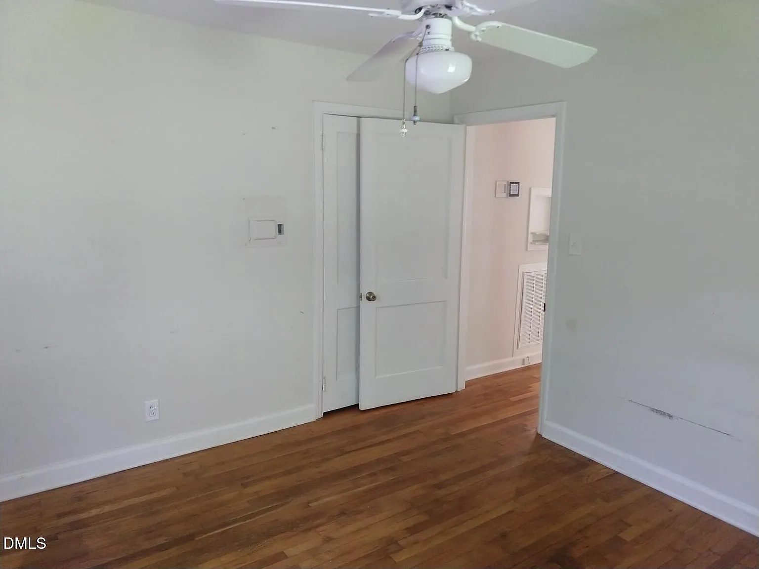 2 bed, 1.0 bath, $1,875 — Photo 4