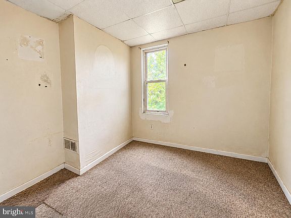 4th image of 6123 Hegerman St