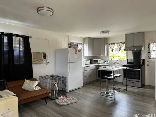 3520 Salt Lake Blvd, Honolulu, HI 96818