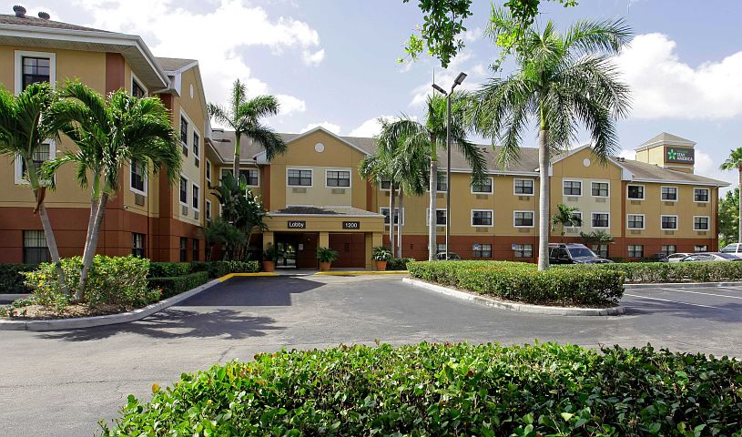 1st image of 1200 SW 11th Way #Studiob