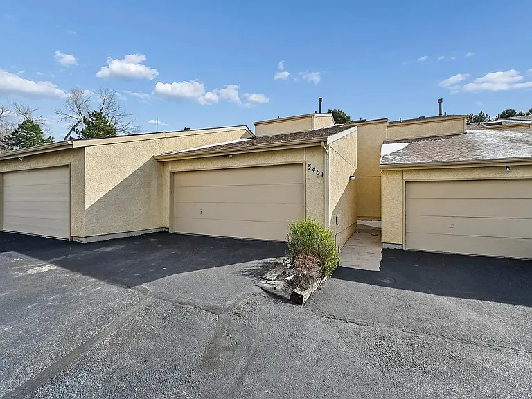 Large 2 Car Garage W/Attic