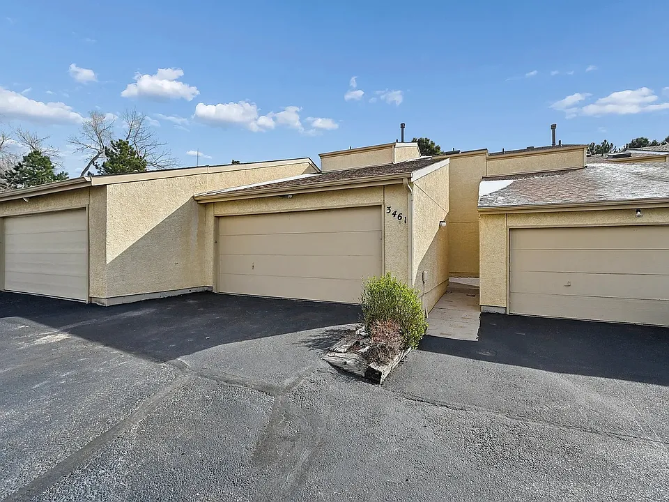 3461 Trenary Ln