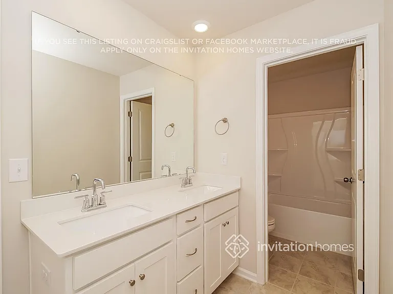 2046 Morning Gold Dr — Photo 13