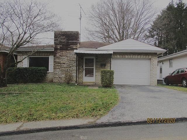 1st image of 420 Green Oak Dr