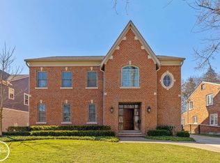 577 Washington Rd, Grosse Pointe, MI 48230