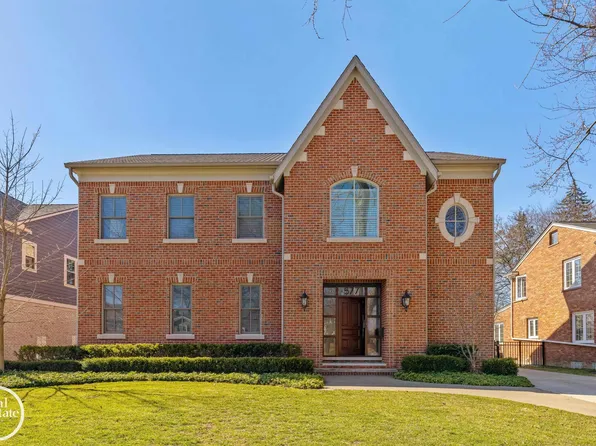 577 Washington Rd, Grosse Pointe, MI 48230