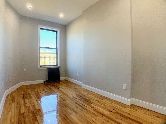 5th image of 1833 7th Ave #55