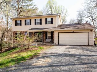 8979 Westchester Dr, Manassas, VA 20112
