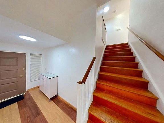 3rd image of 551 Raymond Ave