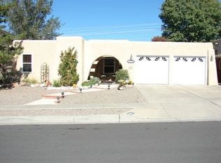 8805 Cherry Hills Rd NE, Albuquerque, NM 87111