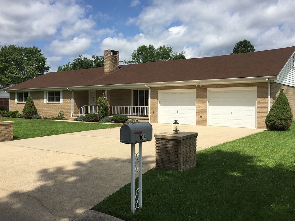 1st image of 104 Mountain View Dr
