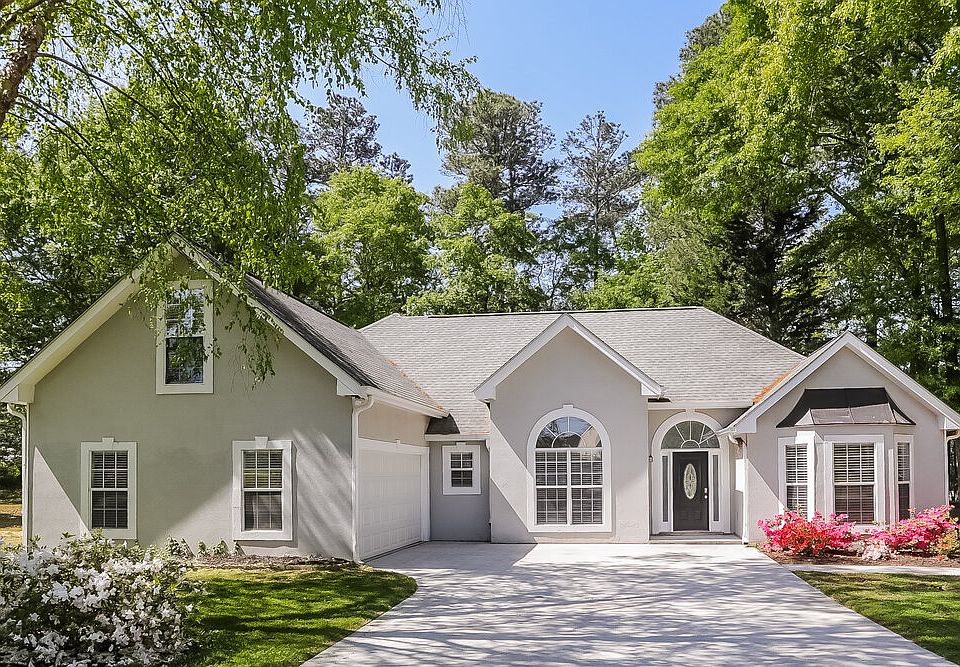 1st image of 597 Briar Run Ct