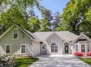 597 Briar Run Ct, Loganville, GA 30052