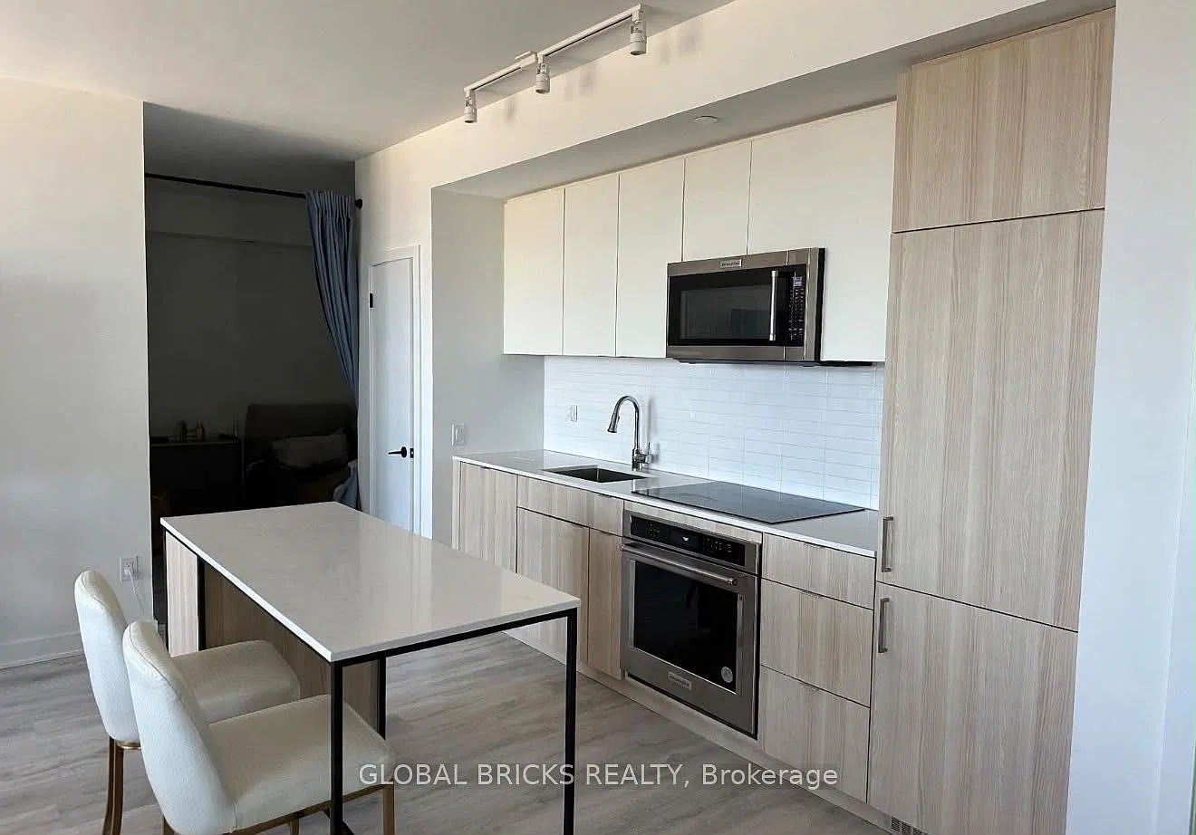 220 Missinnihe Way — Photo 2