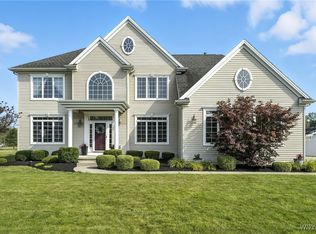 4154 Ridgefield Ter, Hamburg, NY 14075