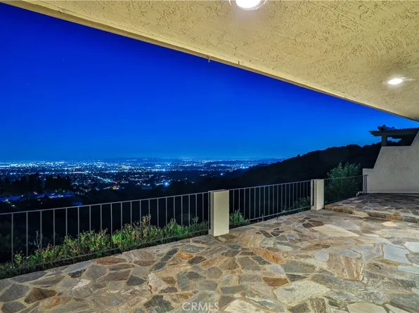 818 W Highpoint Dr, Claremont, CA 91711