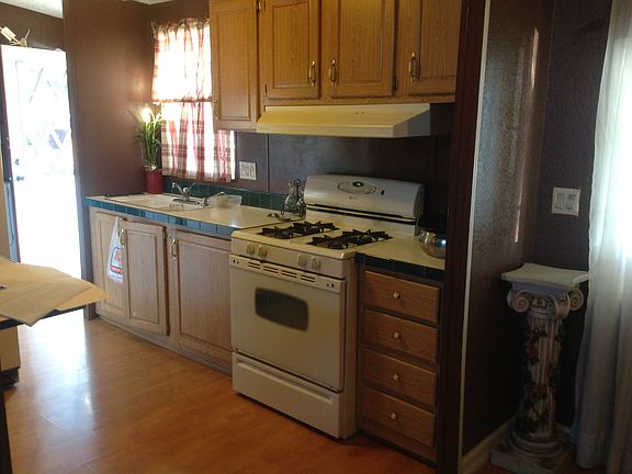 4th image of 243 N Meridian Ave Space 8