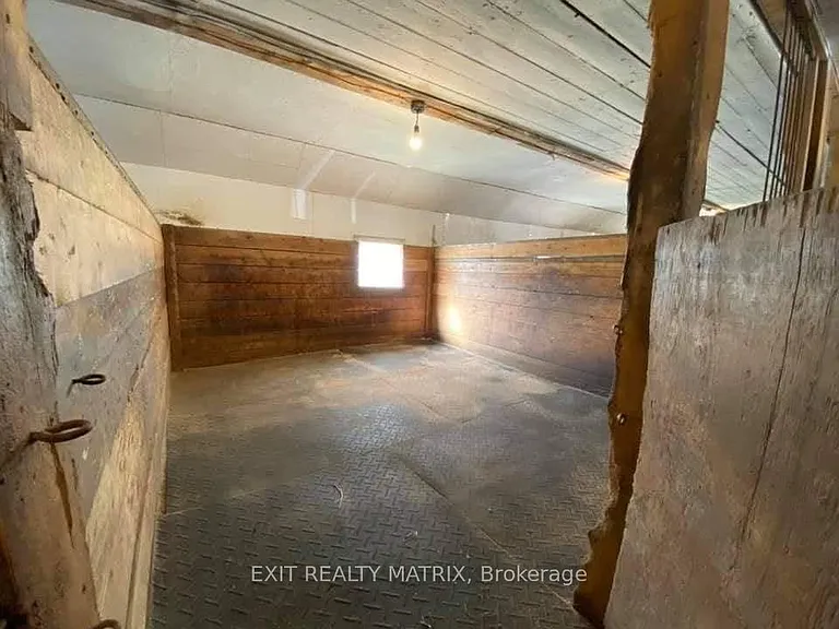 1351 Calypso St — Photo 7