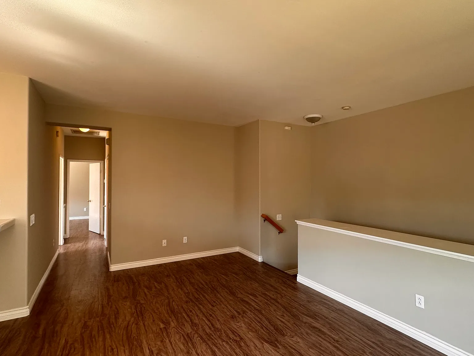 2 bed, 1100 sqft, $3,250 — Photo 2