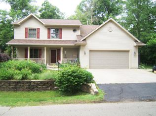 2990 Shore Dr, Burlington, WI