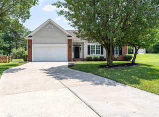 544 Dannyn Grove Ct, Charlotte, NC 28214